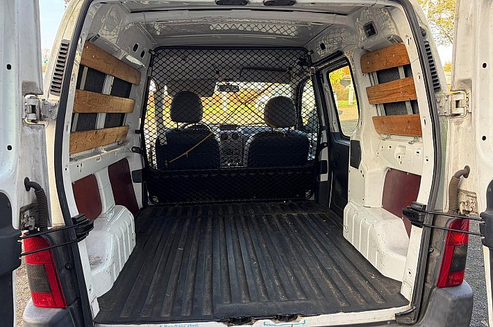 Citroën Berlingo 1.9 D 800 , 88.632 KM NAP, RIJDT GOED, NIET DE MOOISTE ZIE FOTO, VOOR DE LIEFHEBBER